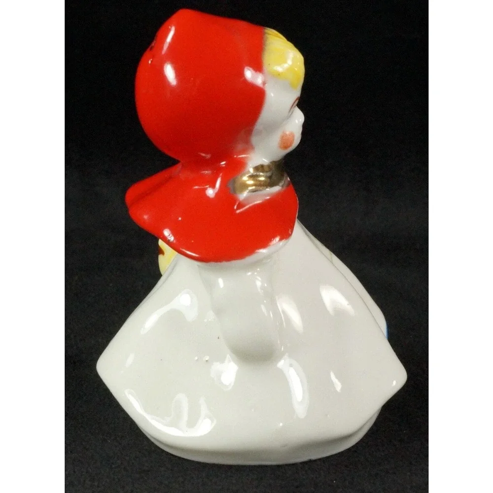 Vtg Hull Pottery Little Red Riding Hood Salt & Pepper Shakers 3.24